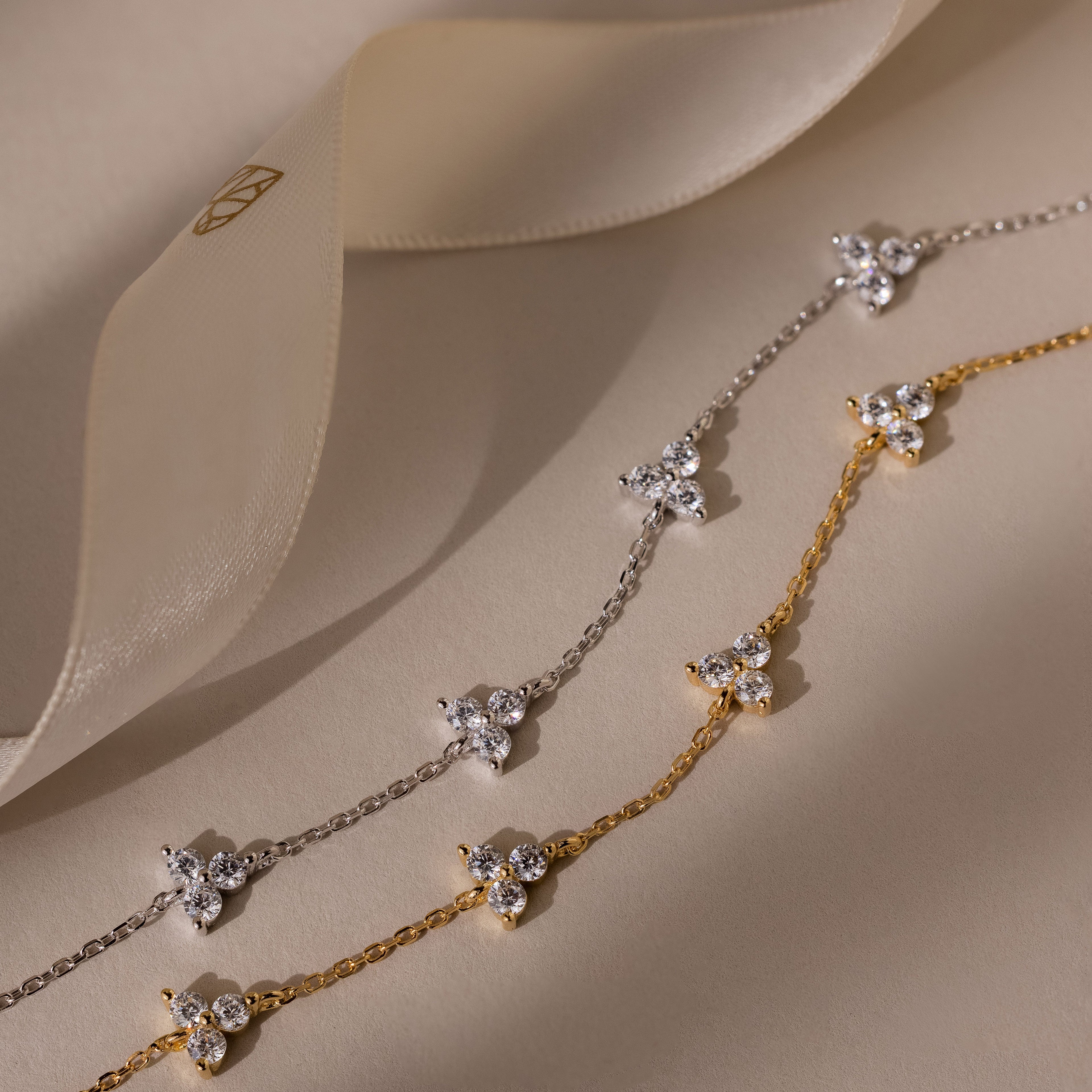 Mini Lily Diamond Bracelet