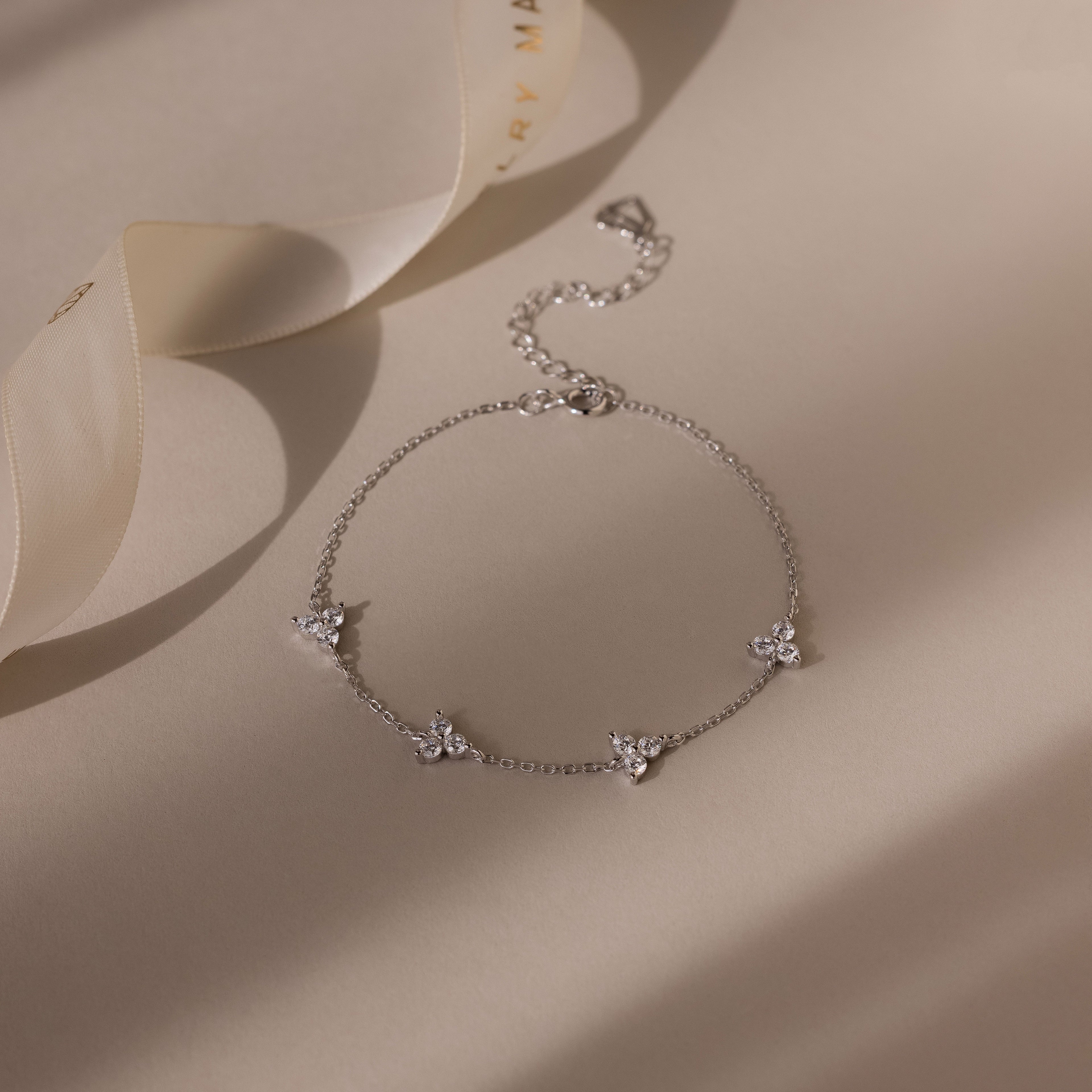 Mini Lily Diamond Bracelet