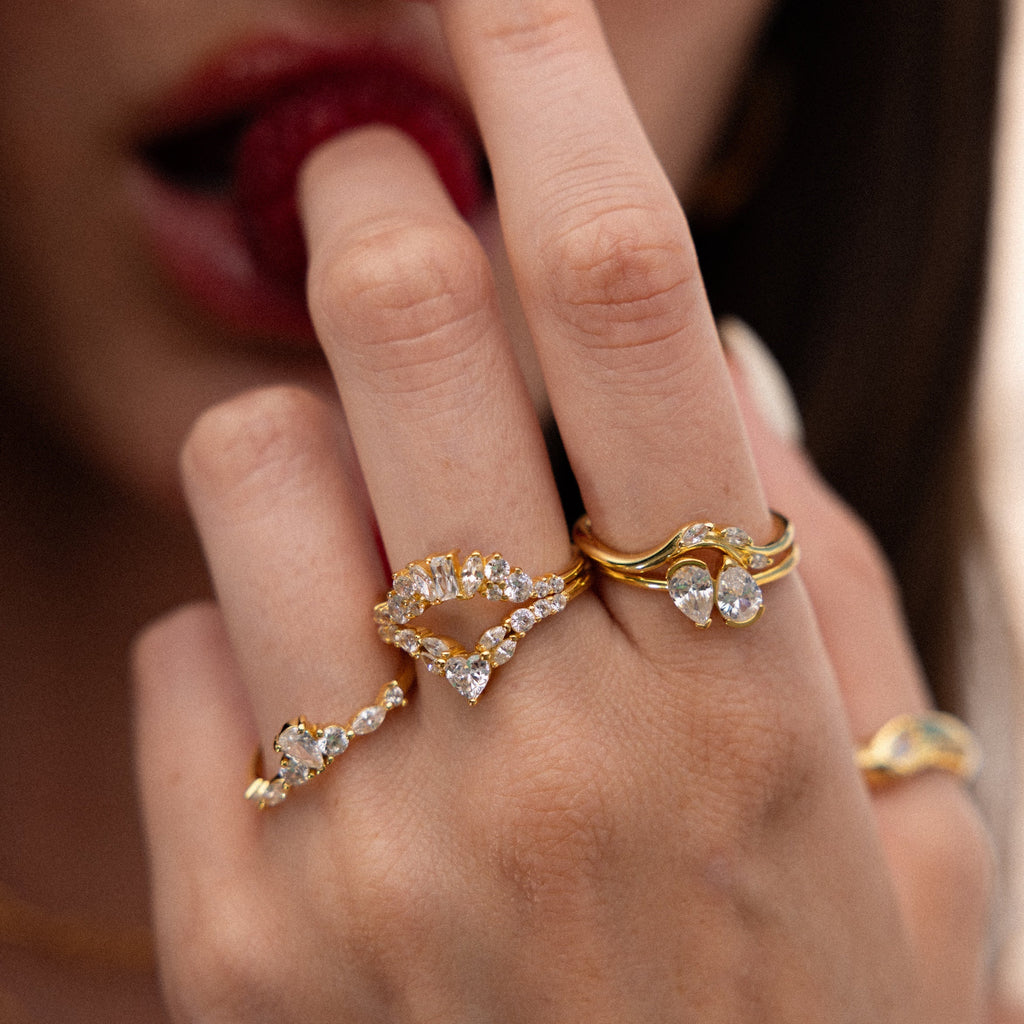 Heart Curve Cluster Ring