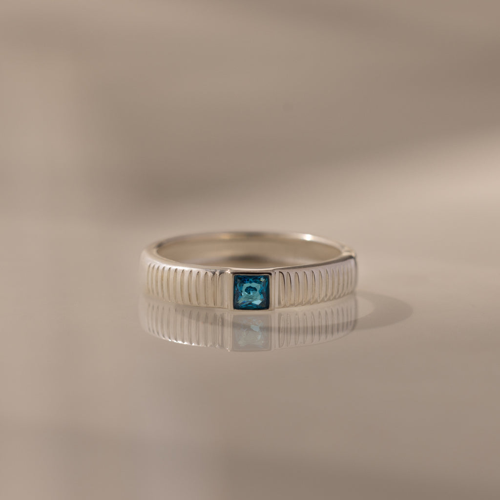 Ribbed Birthstone Band