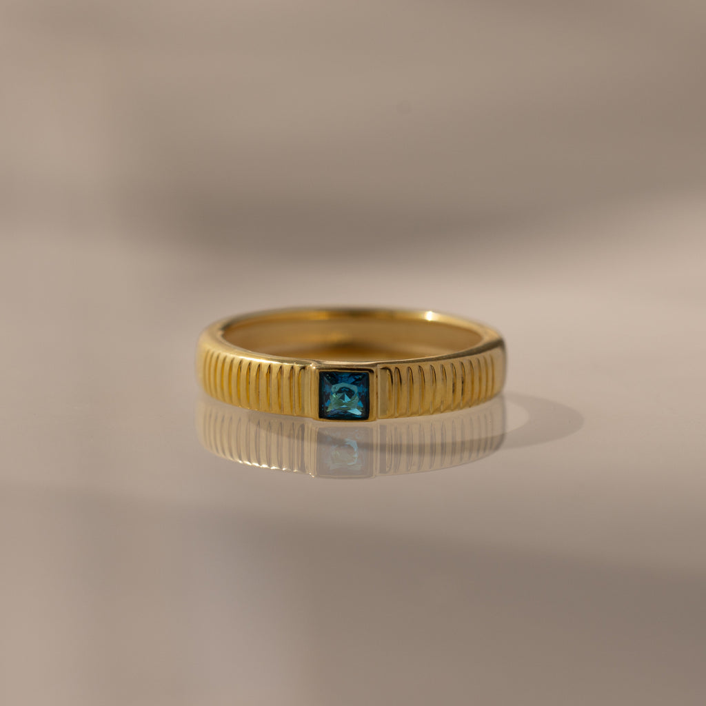Ribbed Birthstone Band
