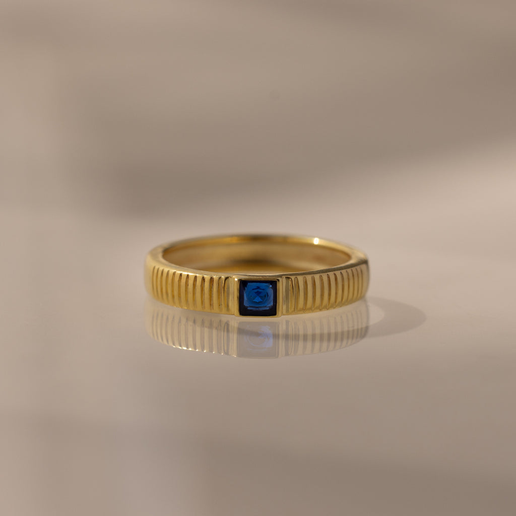 Ribbed Birthstone Band