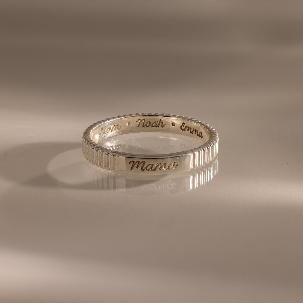 Ribbed Name Ring