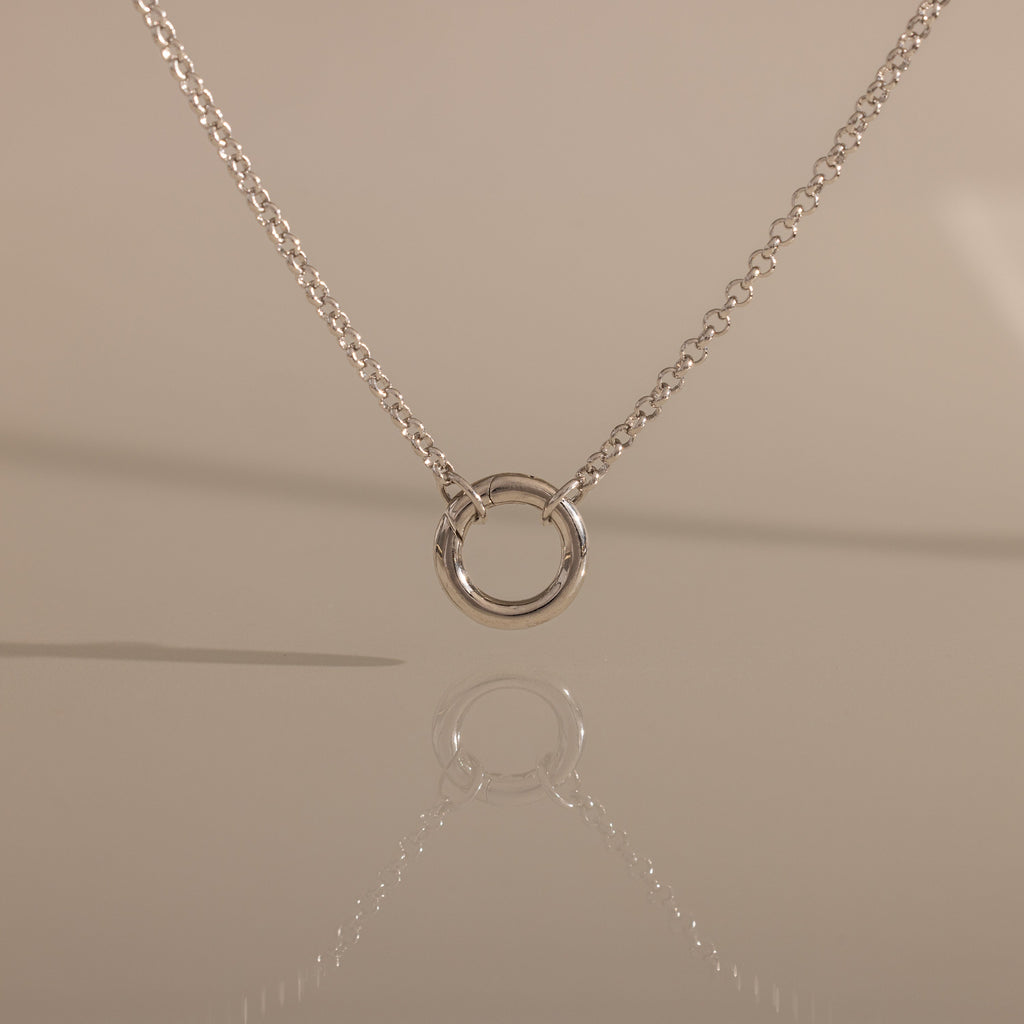 Cable Circle Charm Necklace