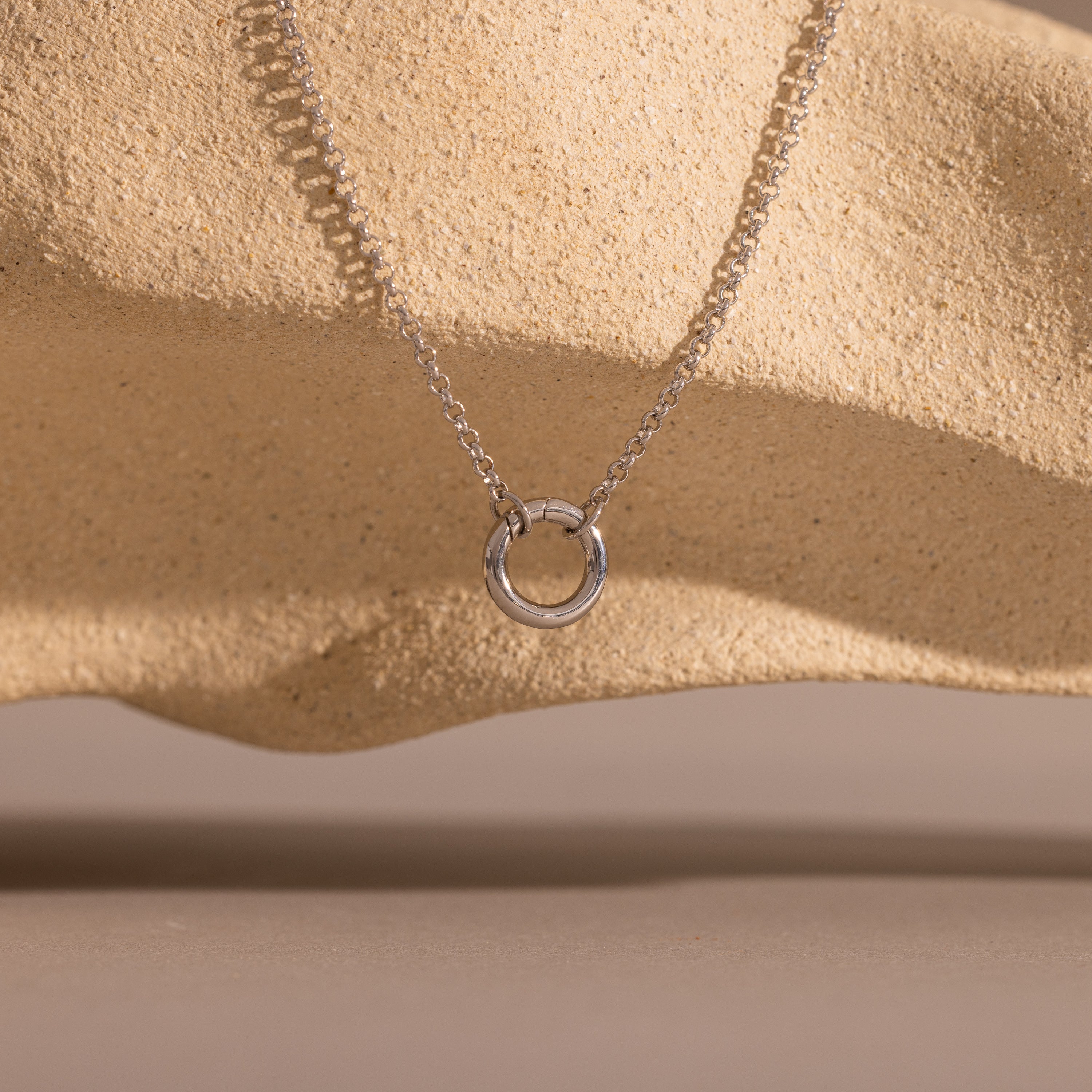 Cable Circle Charm Necklace