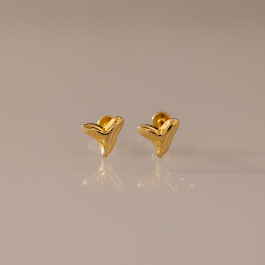 Shark Tooth Flatback Studs