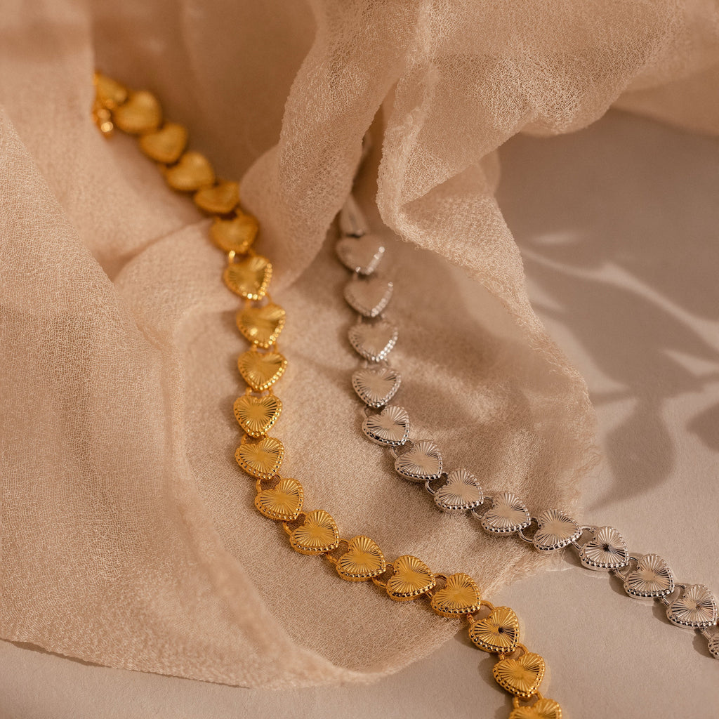Ribbed Heart Link Bracelet