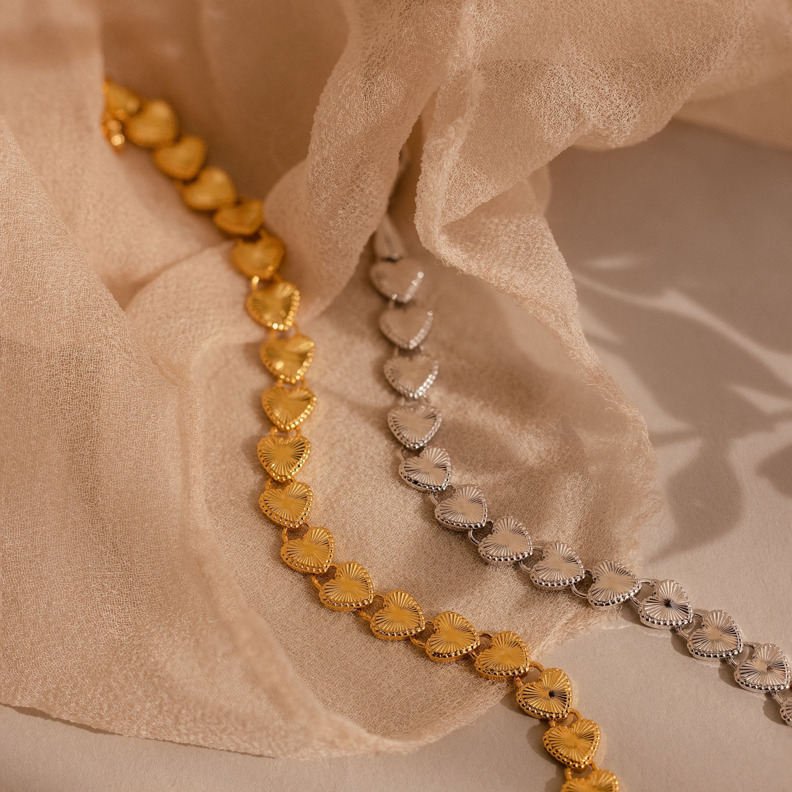 Ribbed Heart Link Bracelet