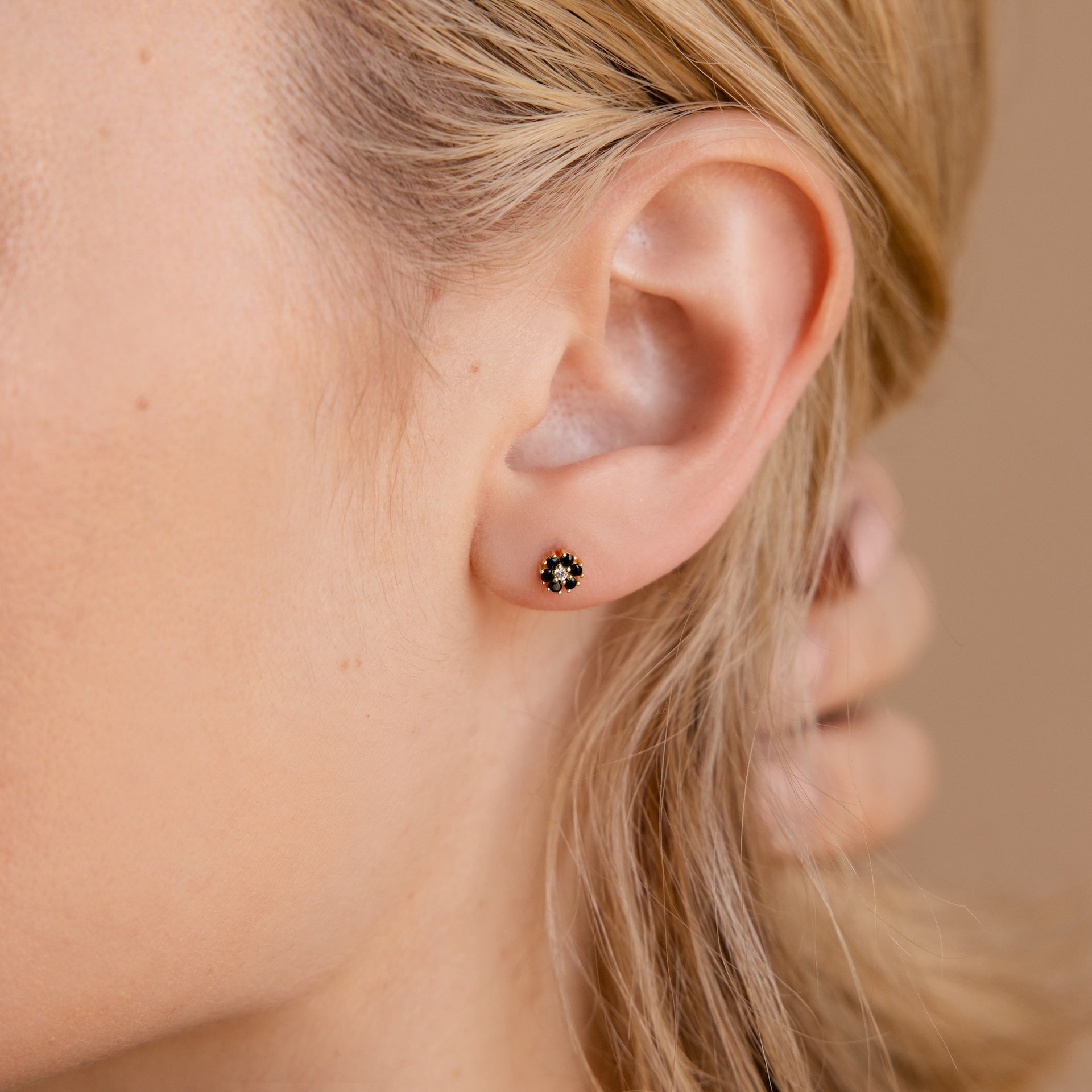Onyx Flower Studs