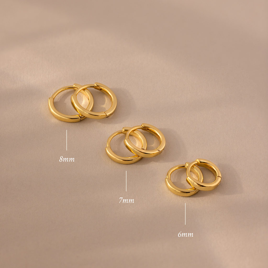 Dainty Huggies Set