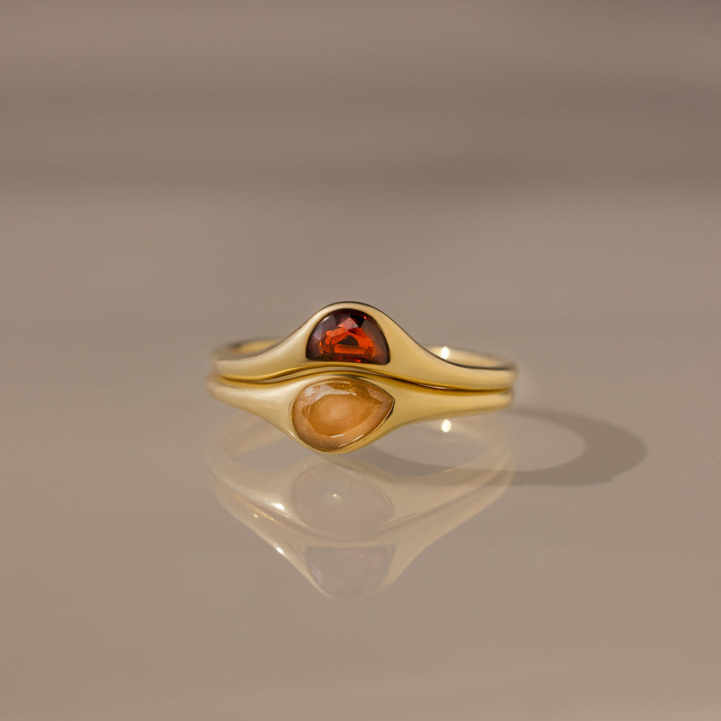 Sculpted Toi et Moi Ring Set