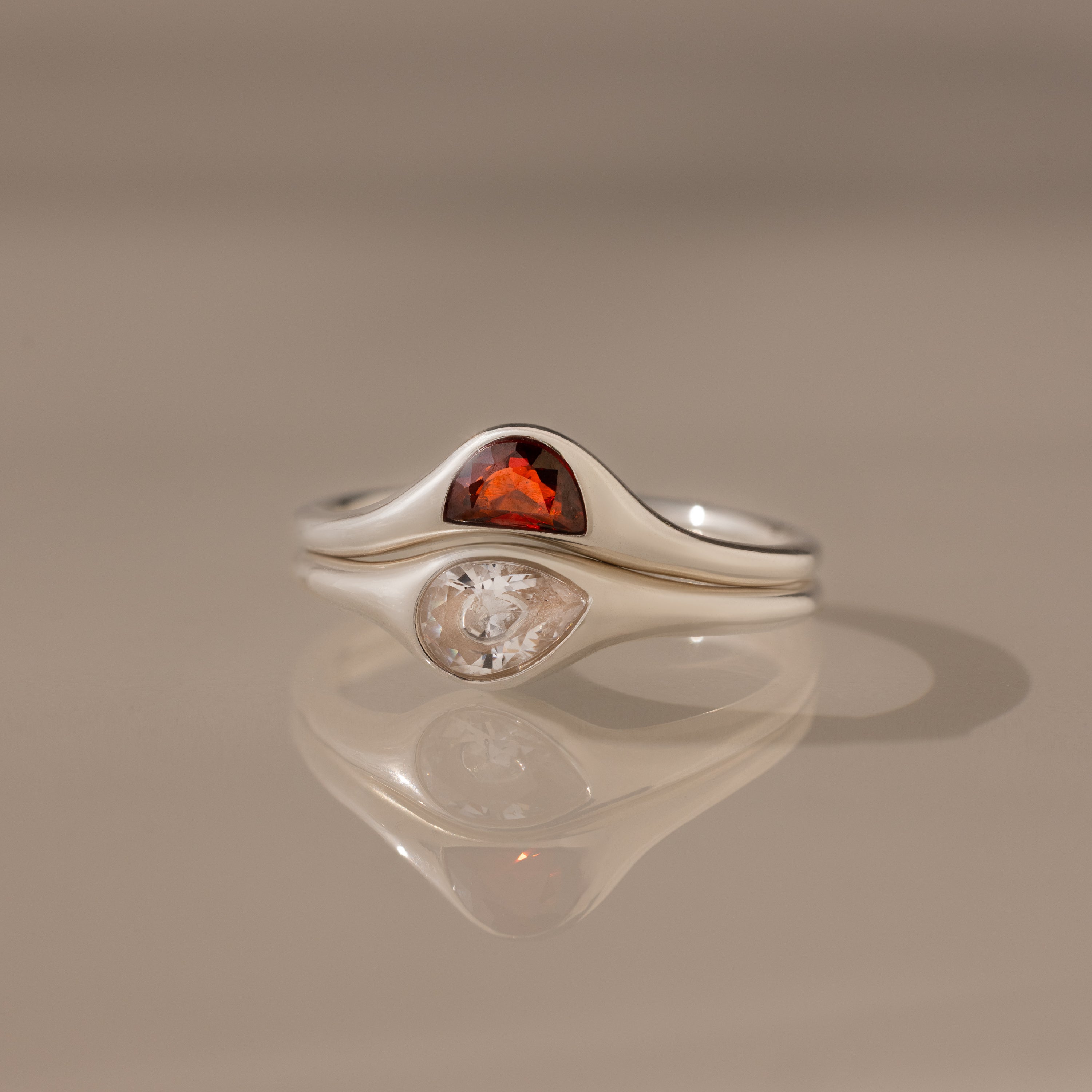Sculpted Toi et Moi Ring Set