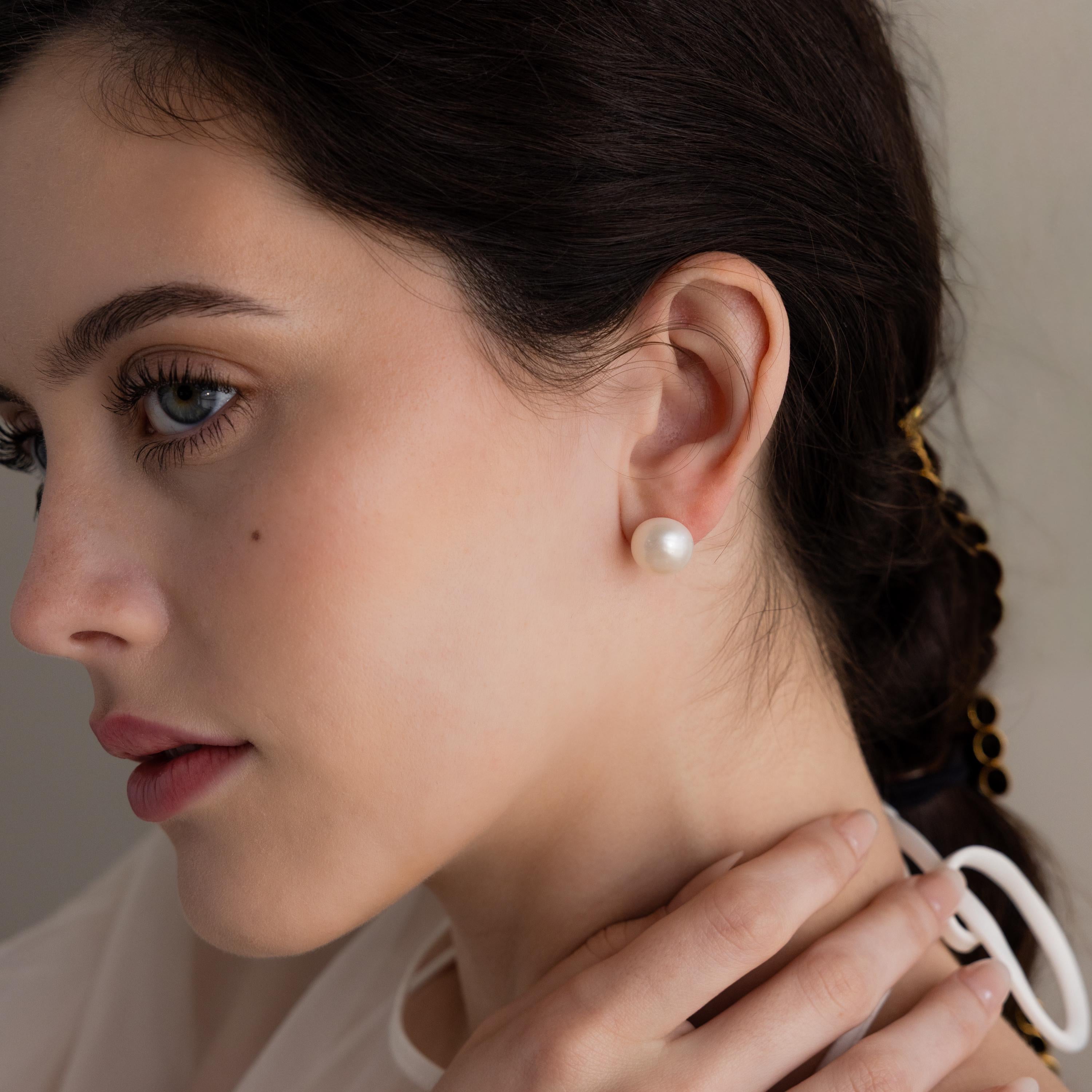 Bold Pearl Studs