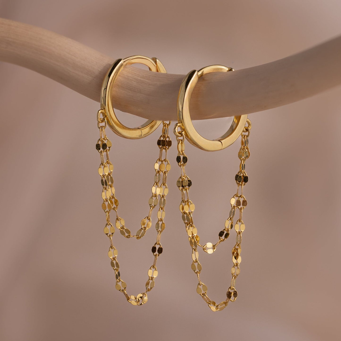 Duo Mirror Chain Huggies
