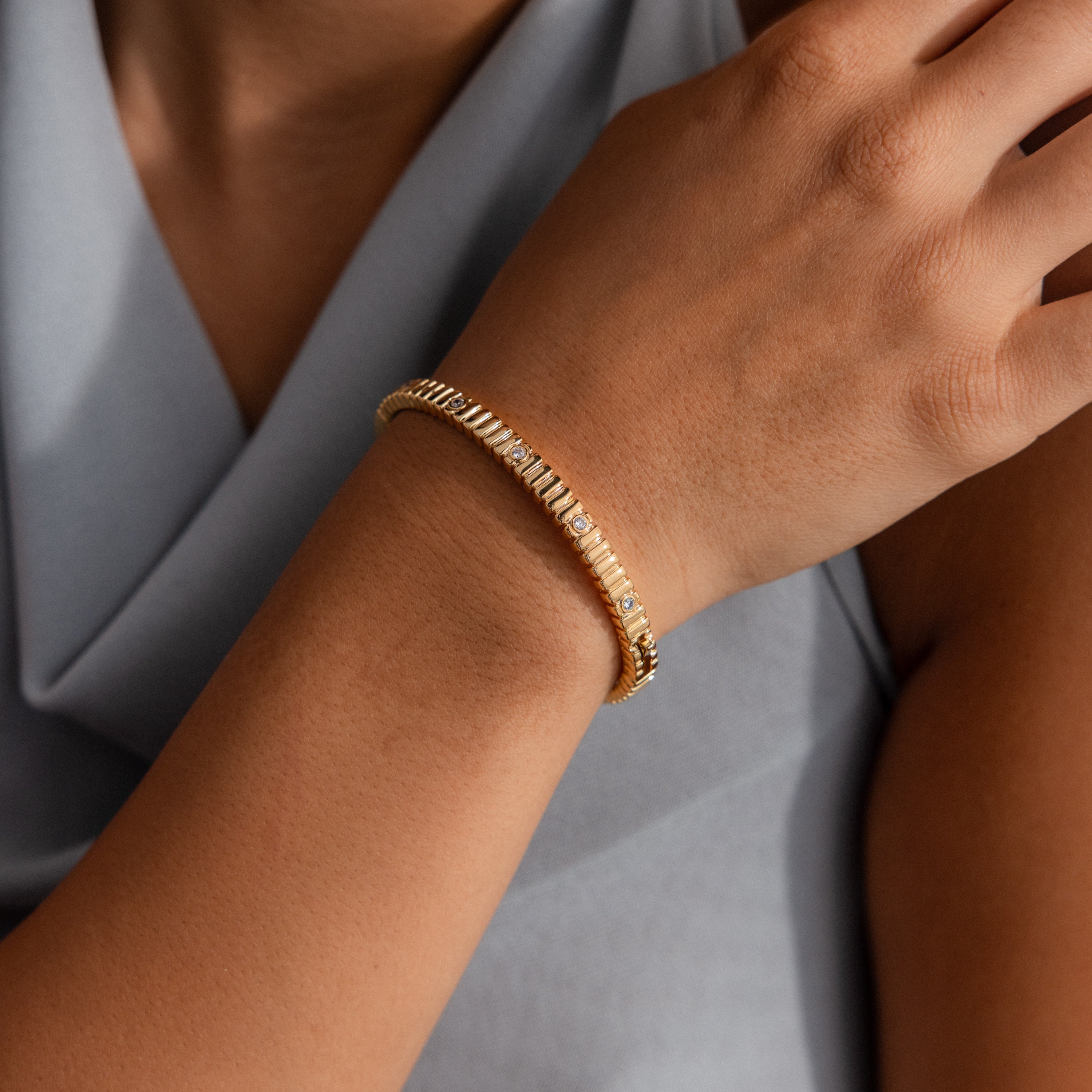 Ribbed Diamond Bangle