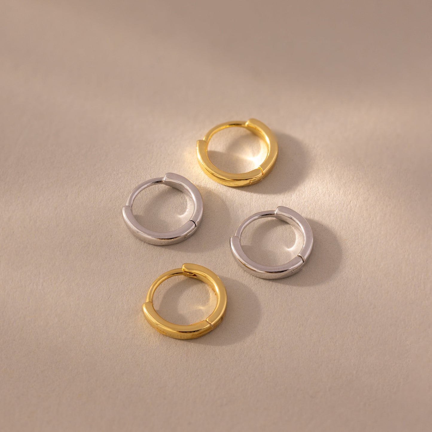 7mm Dainty Huggies