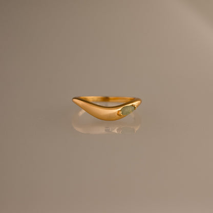 Zen Gemstone Curve Ring