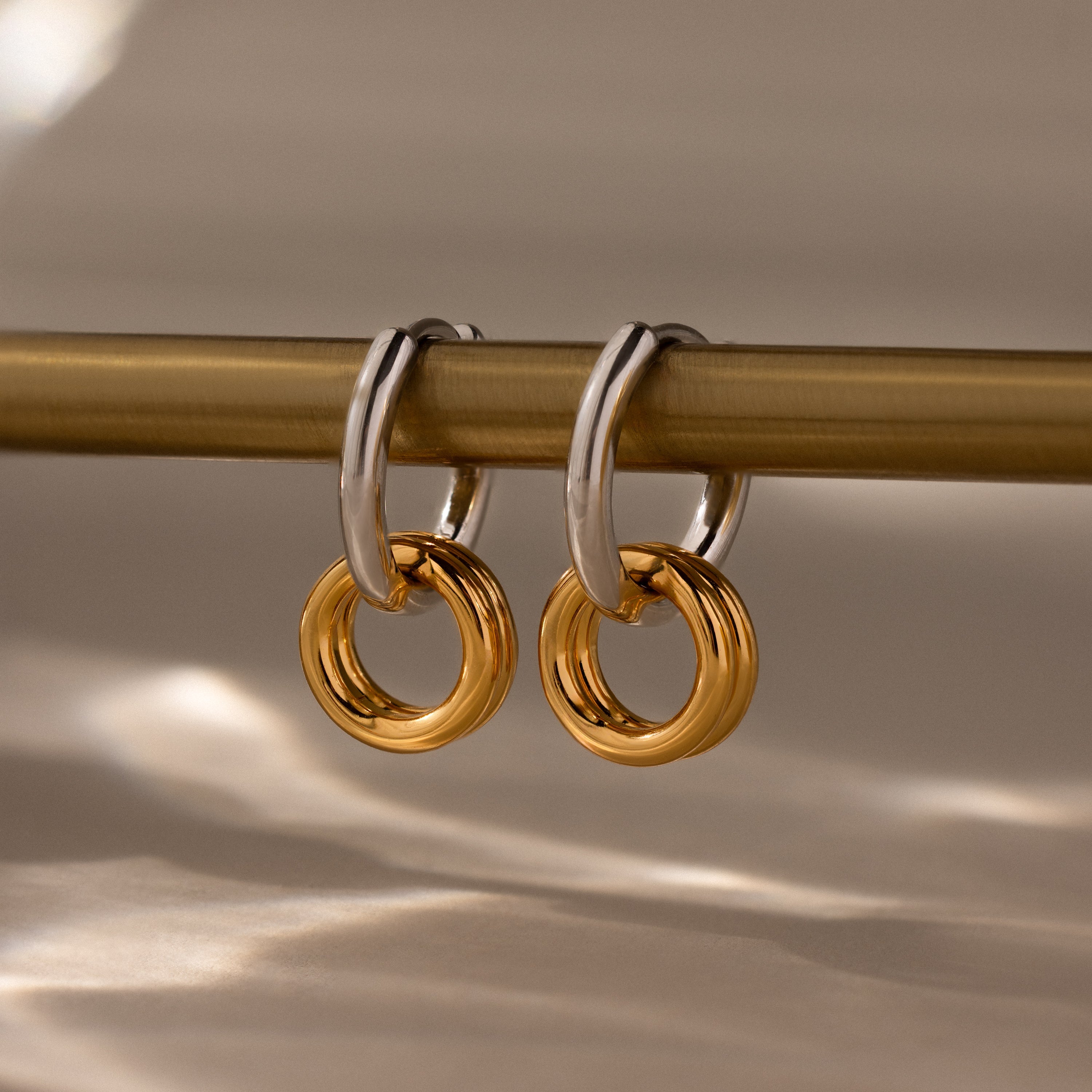 Duo Link Mixed Metal Hoops