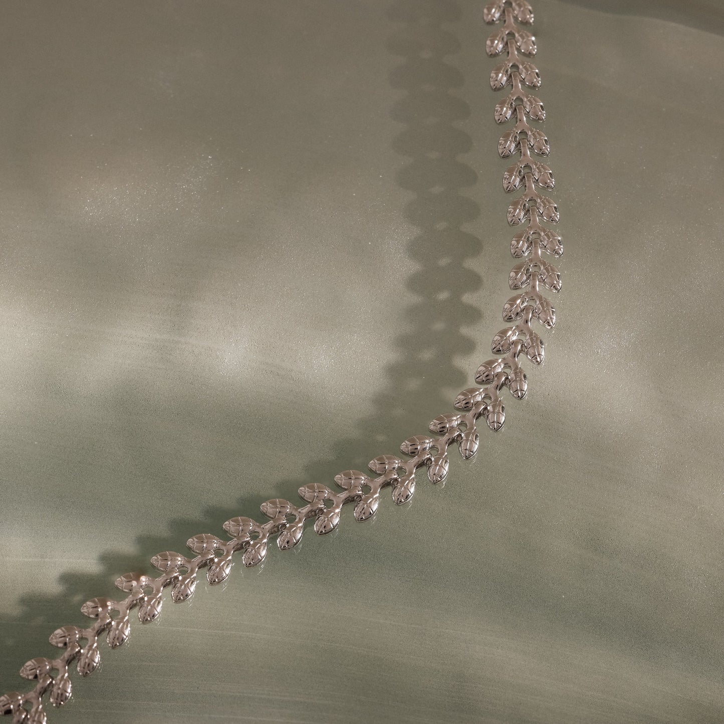 Fishtail Chain Bracelet