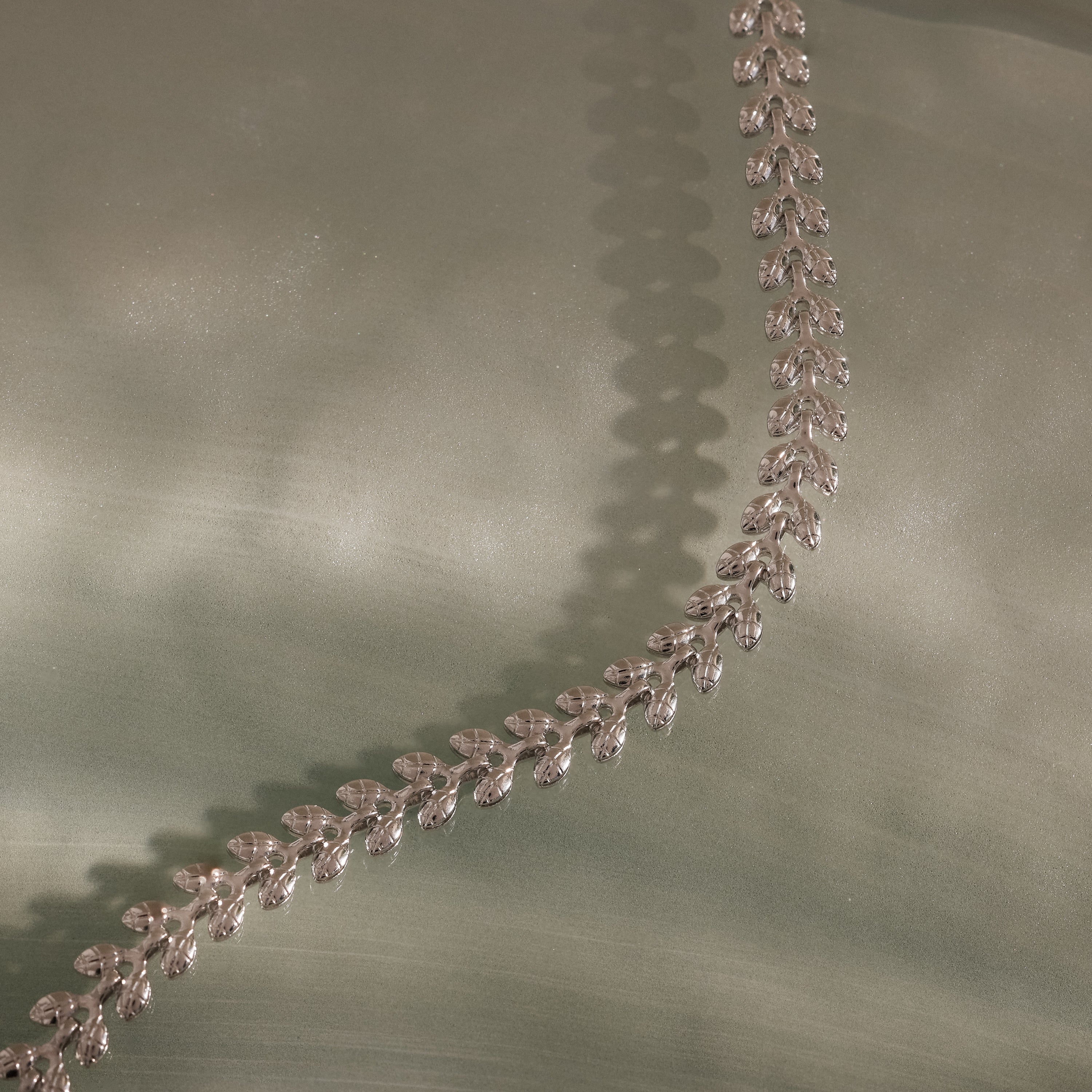 Fishtail Chain Bracelet
