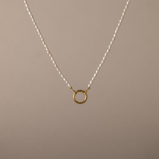 Pearl Chain Clasp Necklace