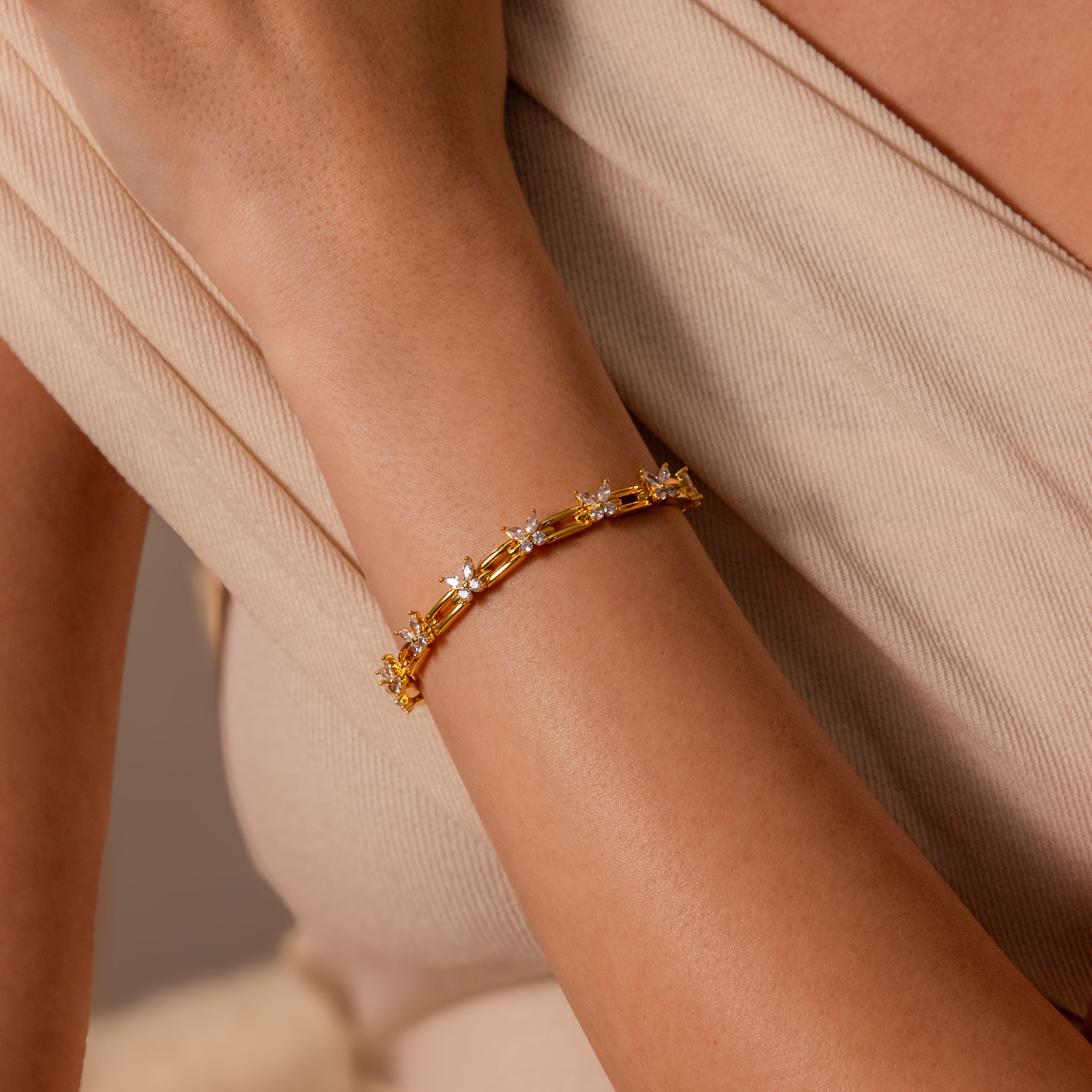 Mariposa Tennis Bracelet