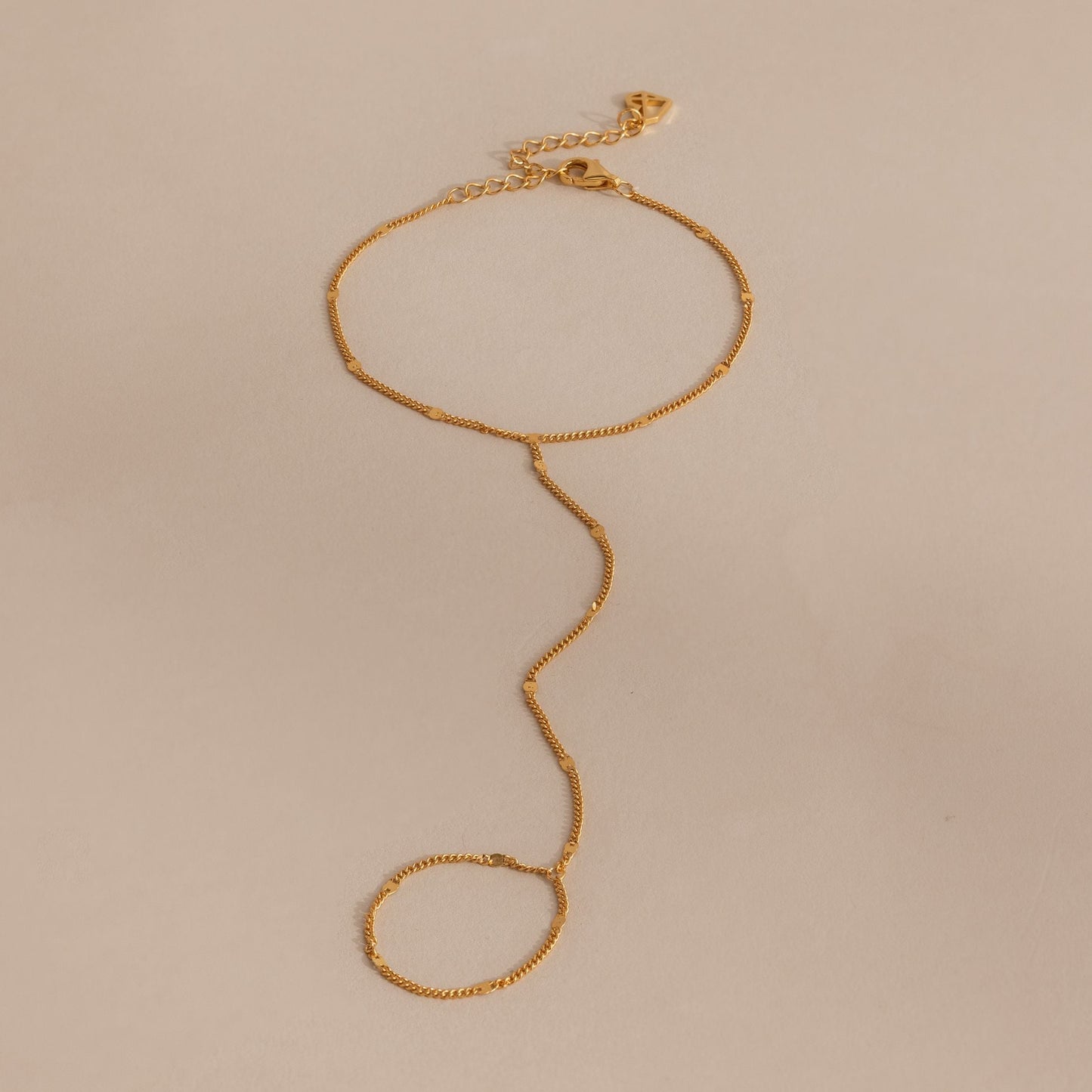 Star Curb Hand Chain Bracelet