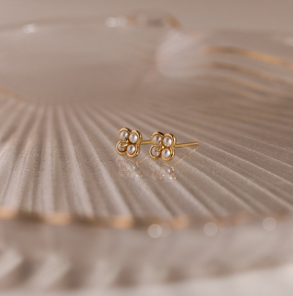 Rounded Pearl Flower Studs