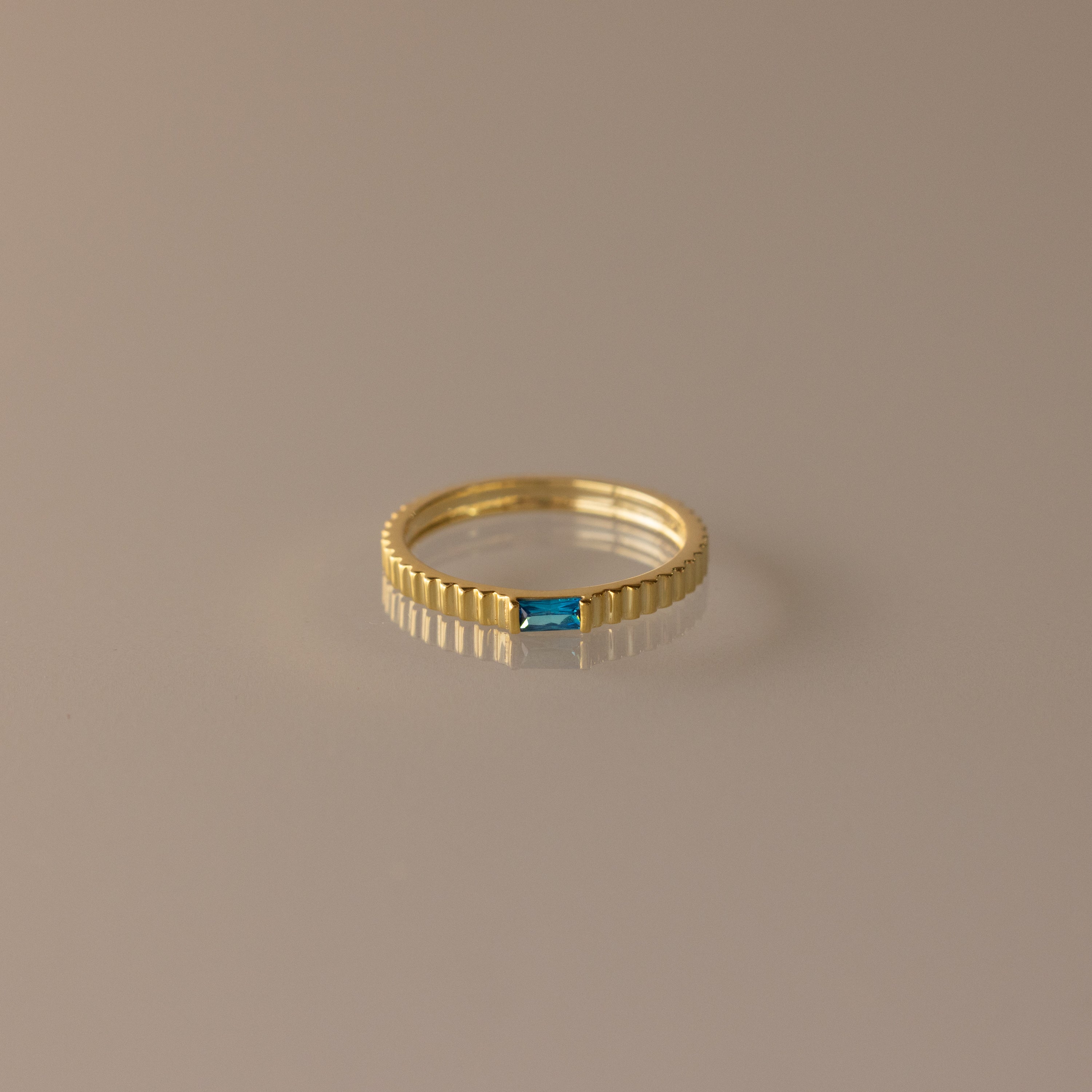 Dainty Ribbed Birthstone Ring