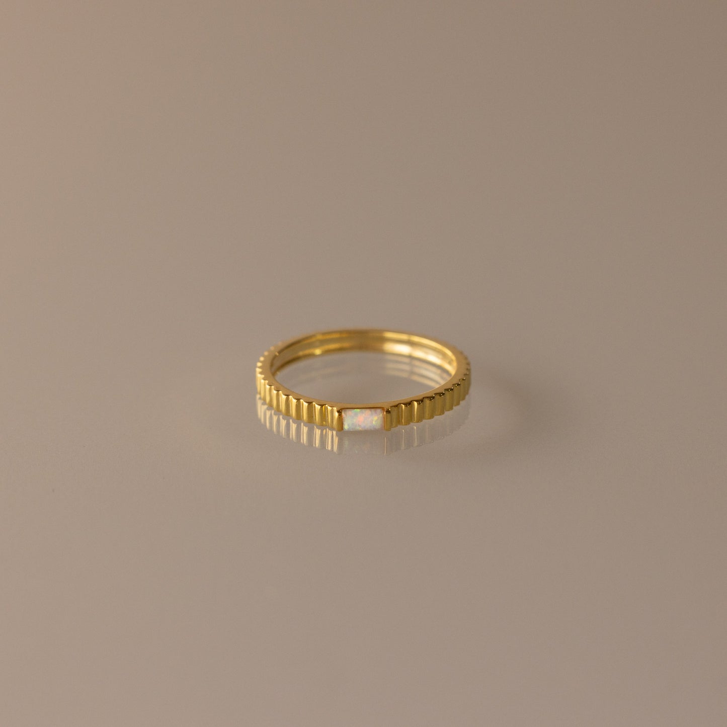 Dainty Ribbed Birthstone Ring