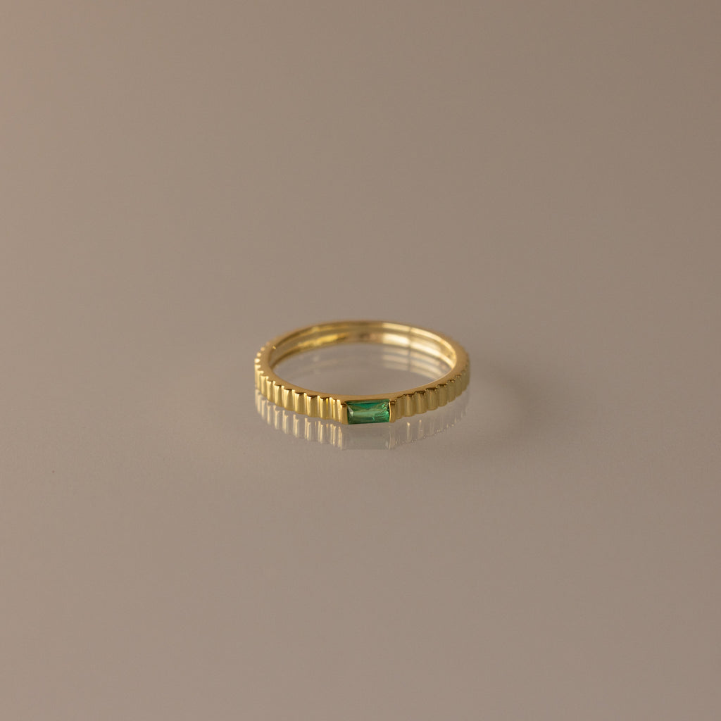 Dainty Ribbed Birthstone Ring