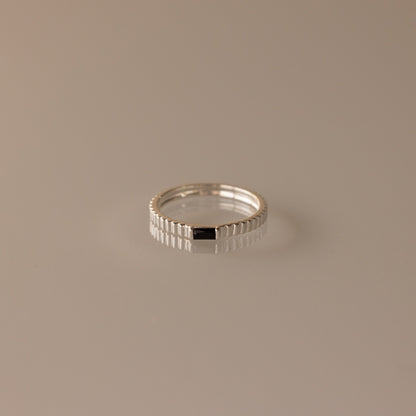 Dainty Ribbed Birthstone Ring