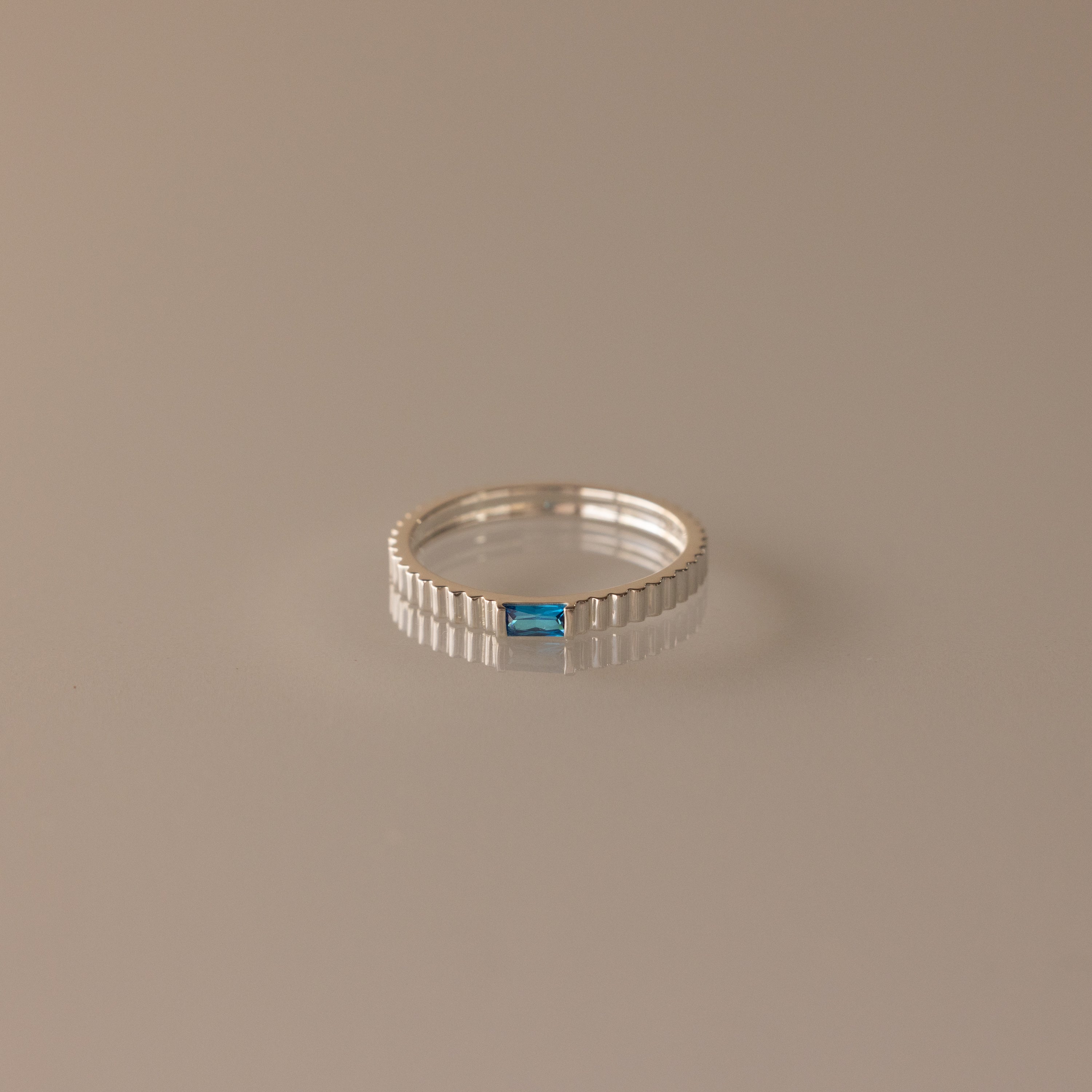 Dainty Ribbed Birthstone Ring