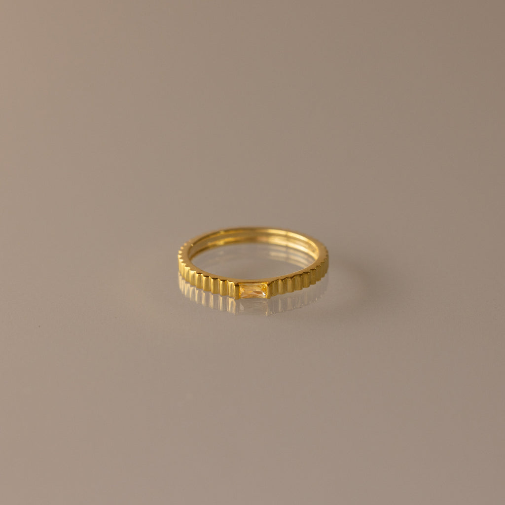 Dainty Ribbed Birthstone Ring