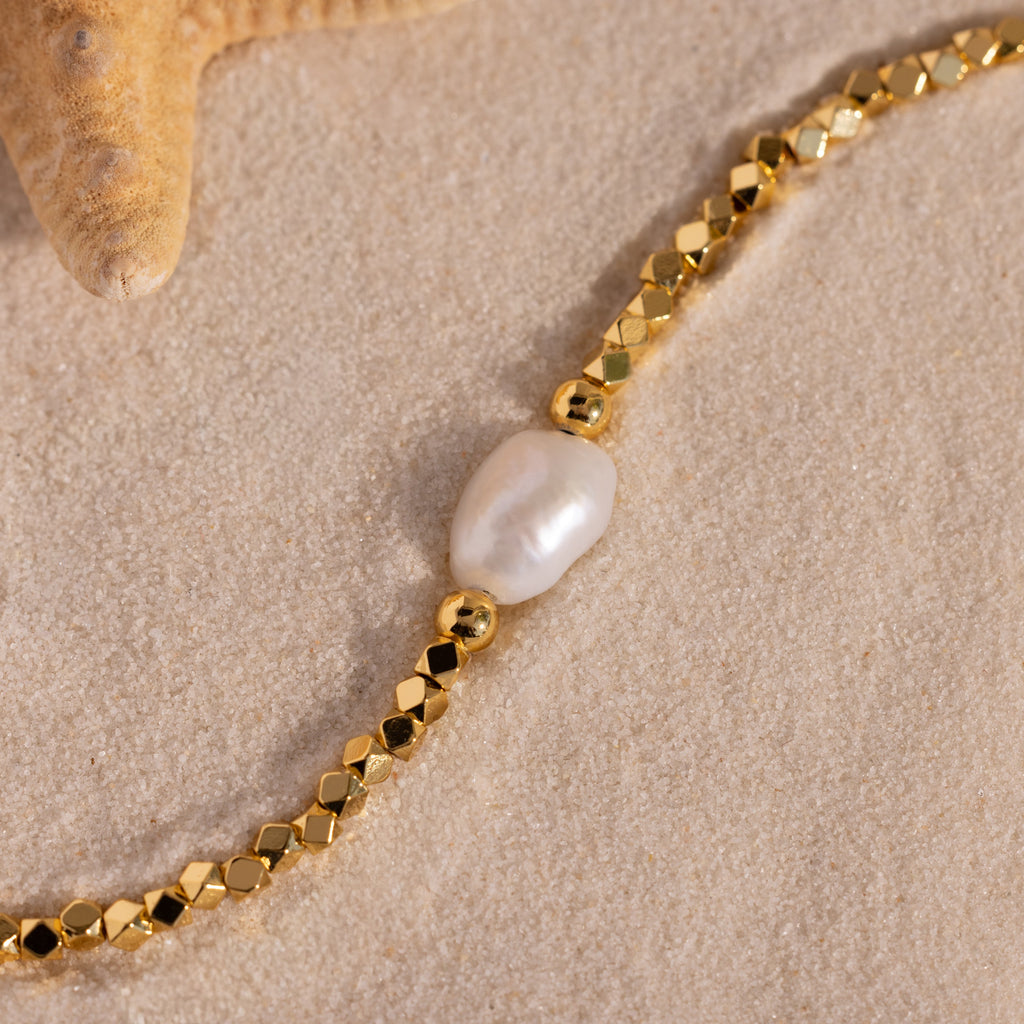 Pearl Charm Beaded Bracelet