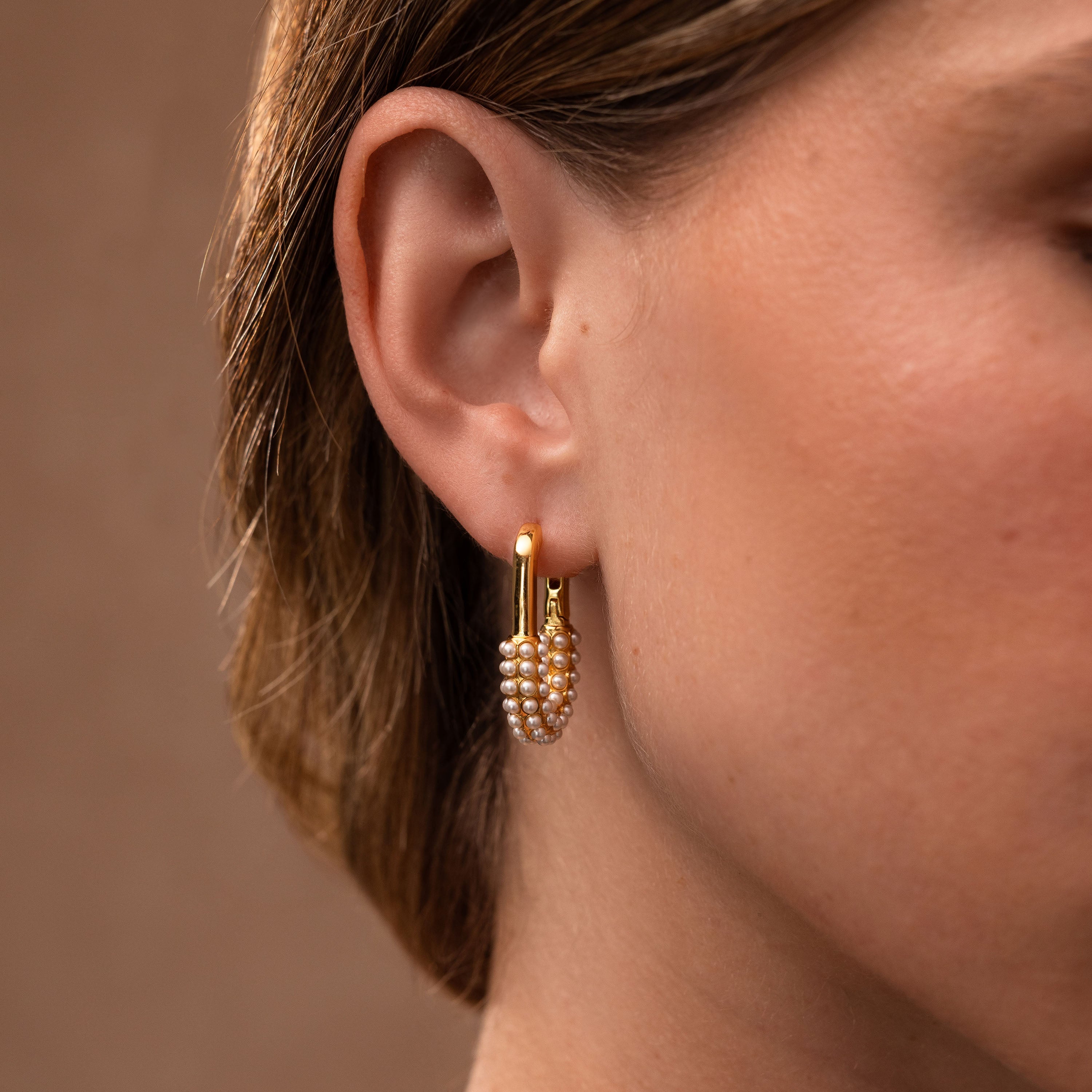 Pearl Cluster Link Hoops