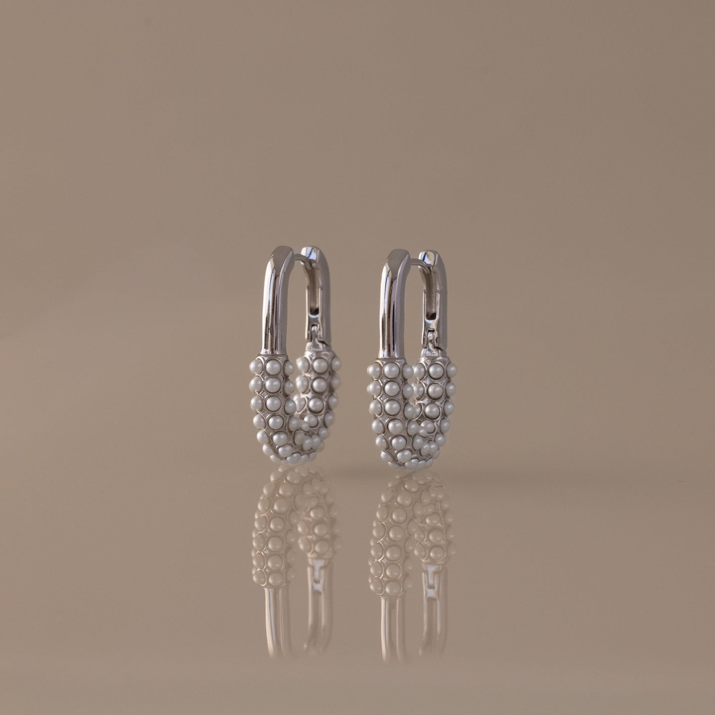 Pearl Cluster Link Hoops