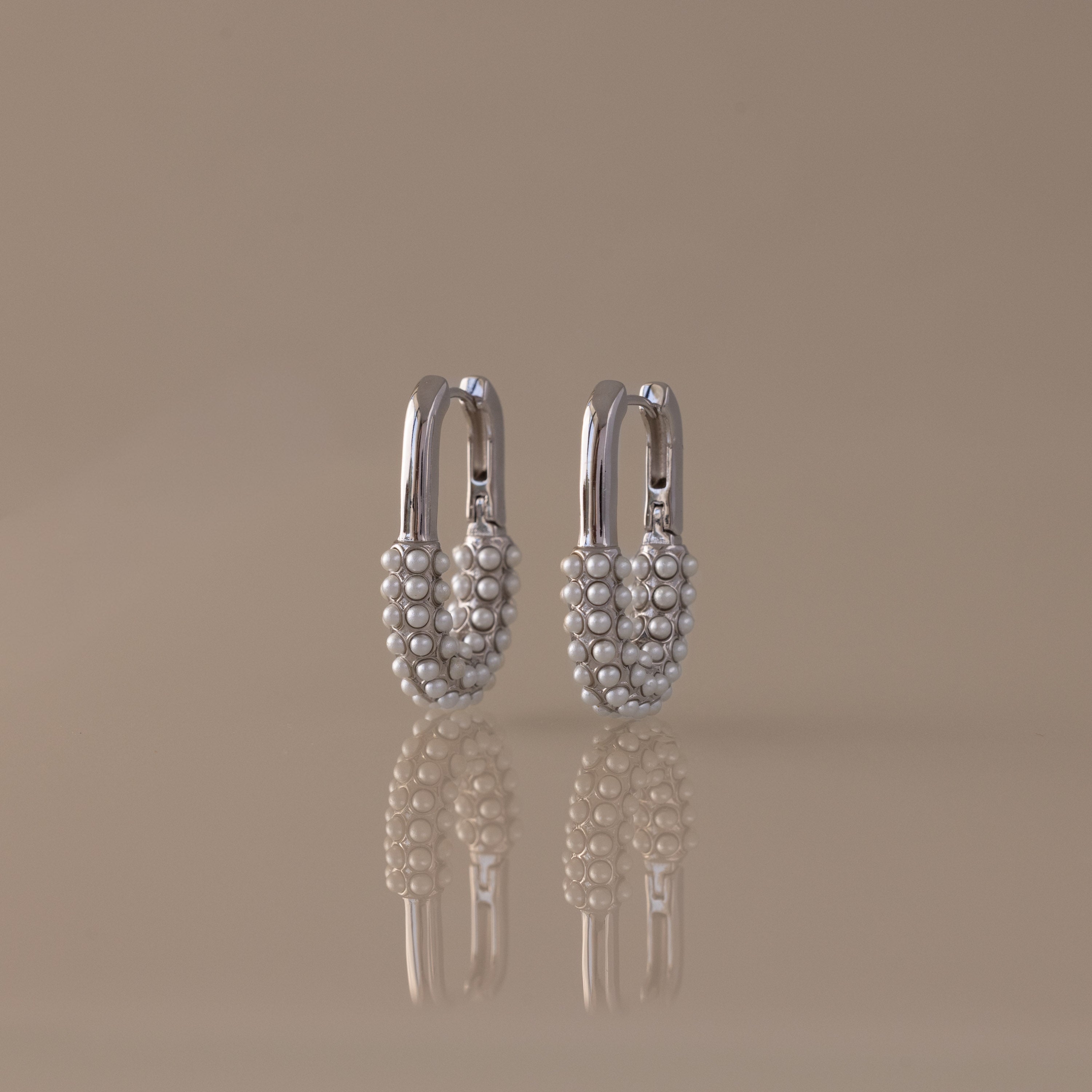 Pearl Cluster Link Hoops