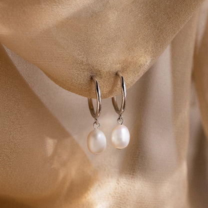 Margot Pearl Hoops