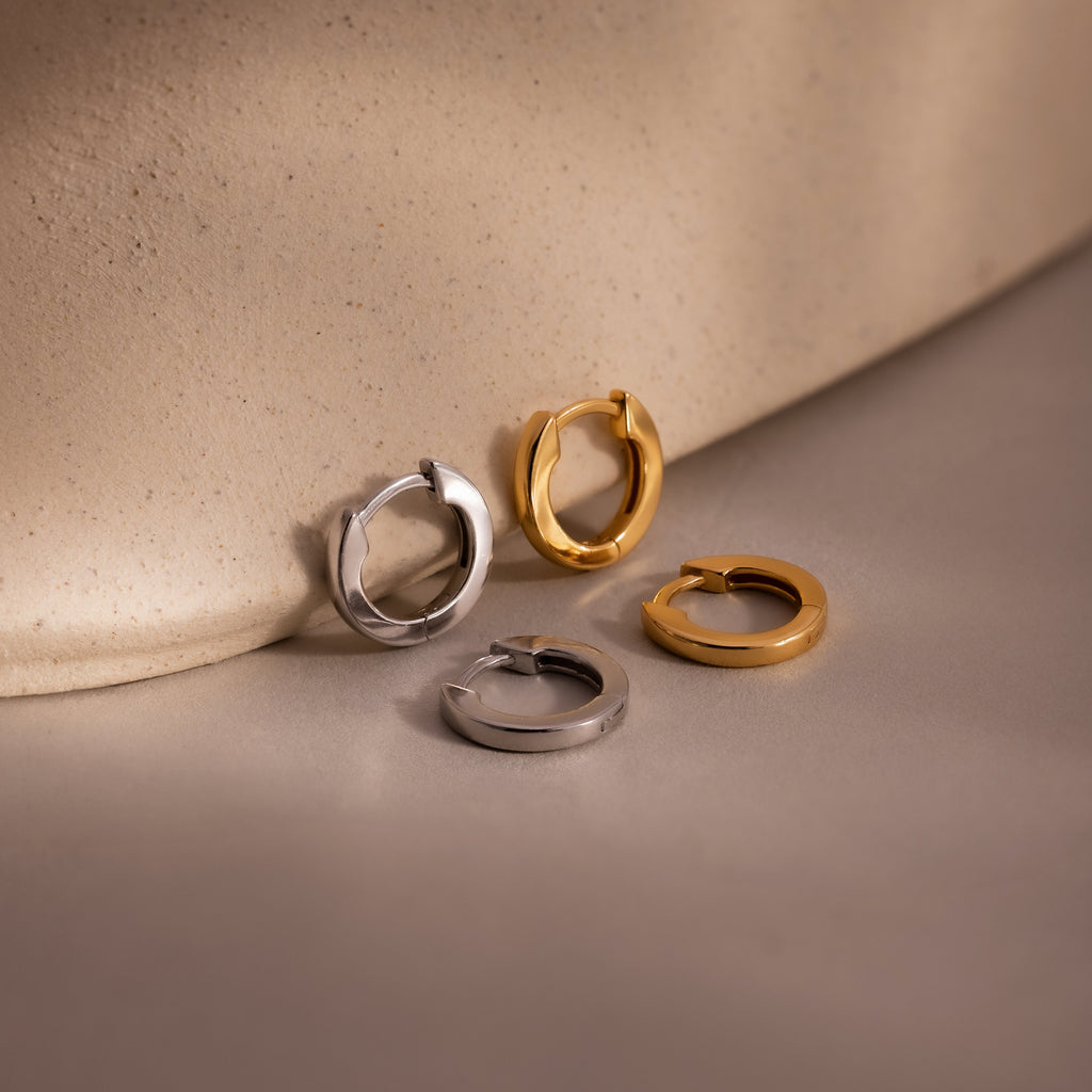 Editor Huggie Earrings Set