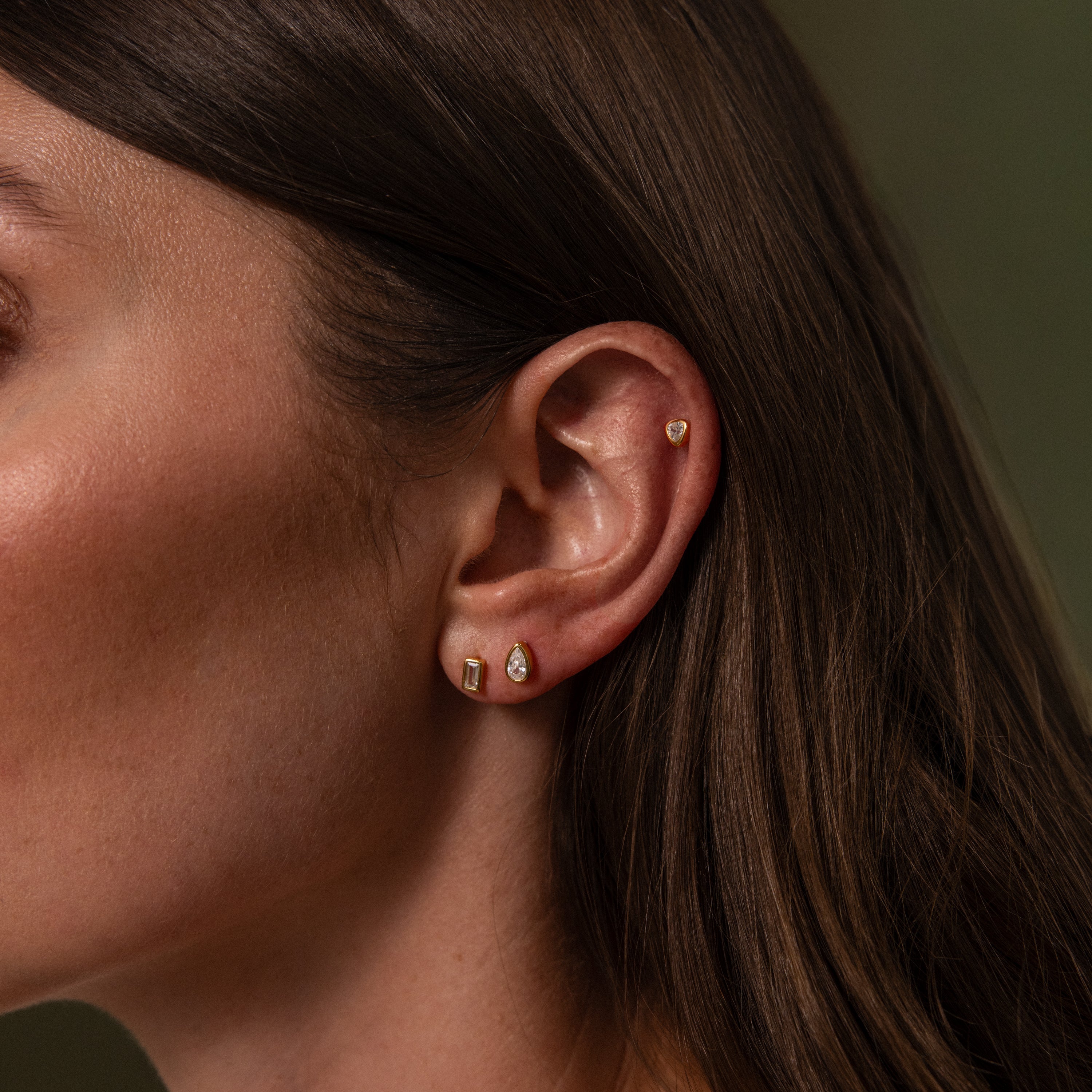 Diamond Bezel Flatback Studs Set