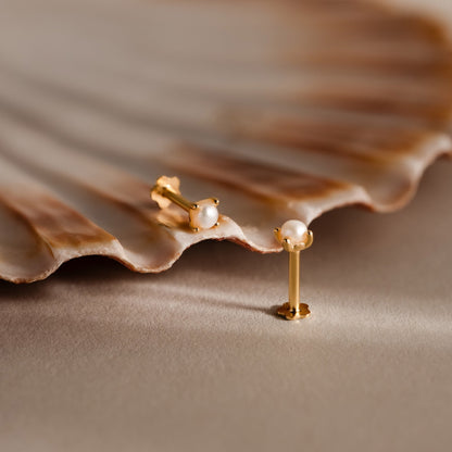 Baby Venus Flatback Studs