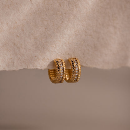 Ribbed Pave Huggies