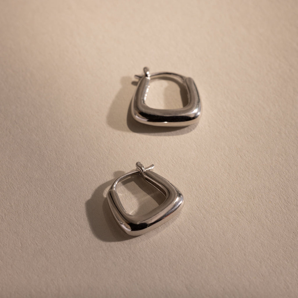 Bold Geometric Hoops