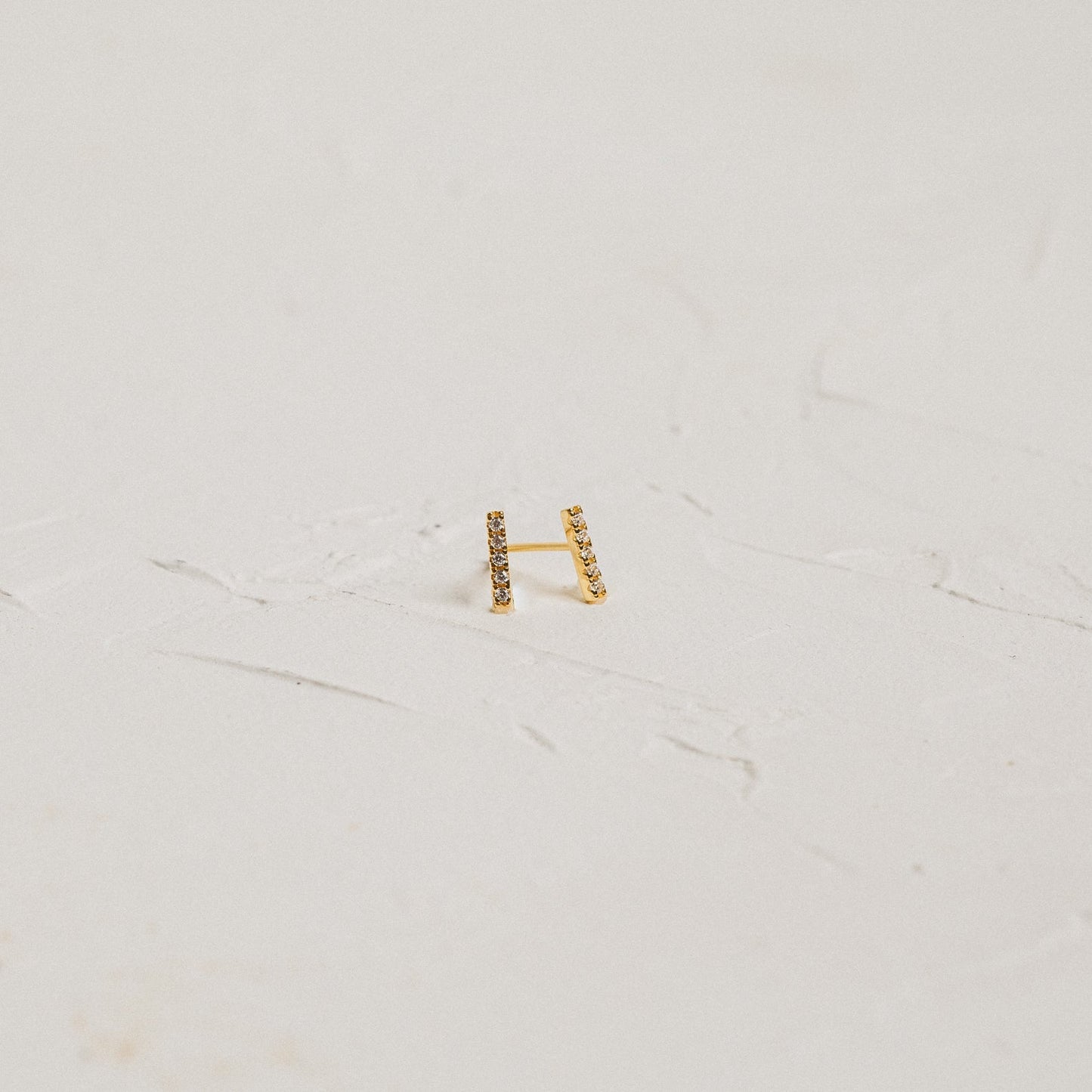 Pave Bar Studs