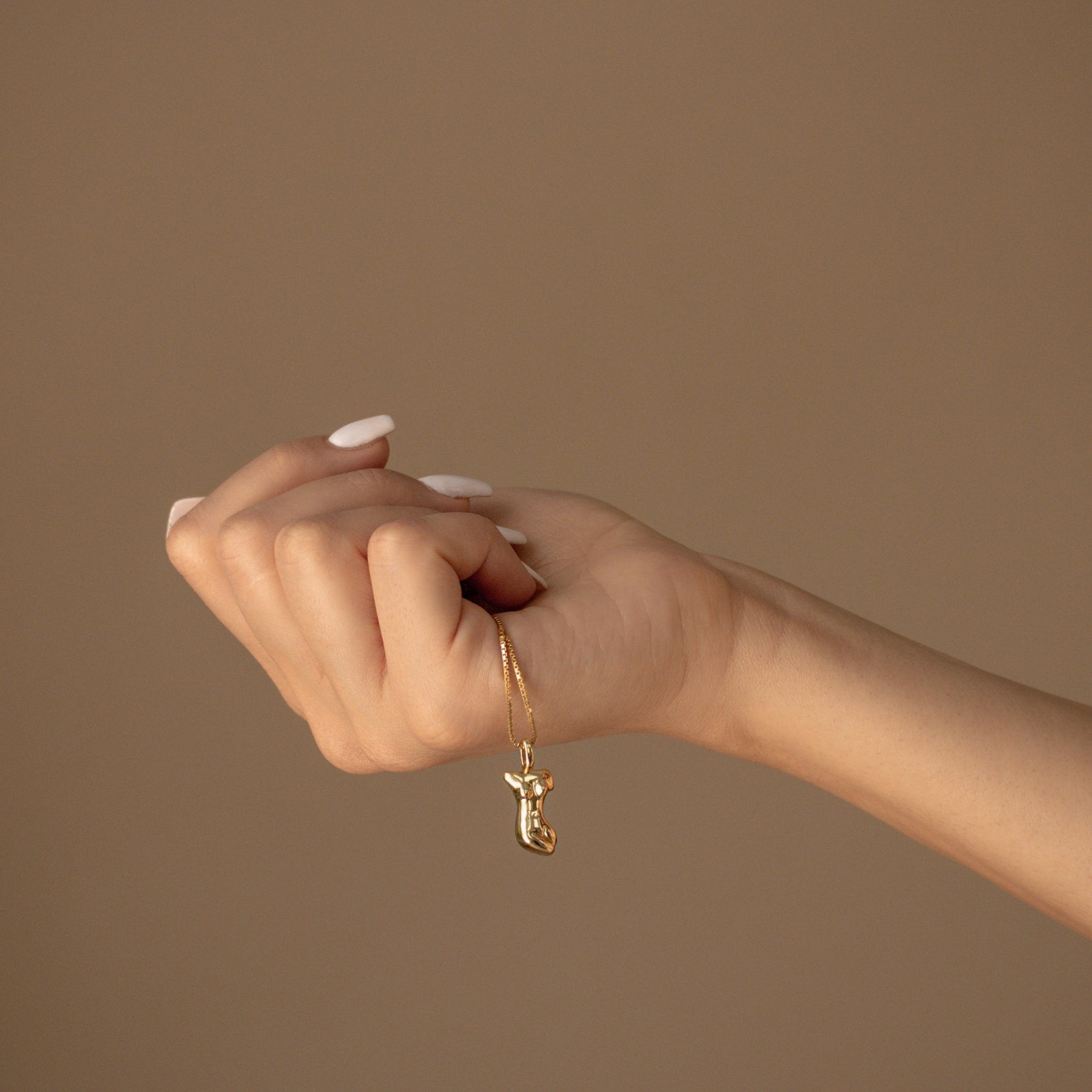 Kinn Body Necklace in 18K Gold