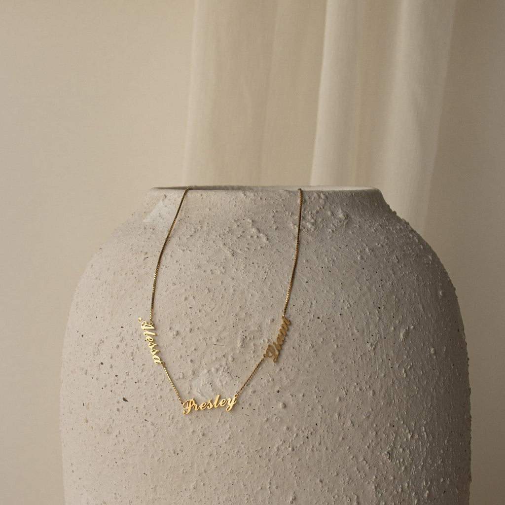 Carrie Box Chain Multiple Name Necklace