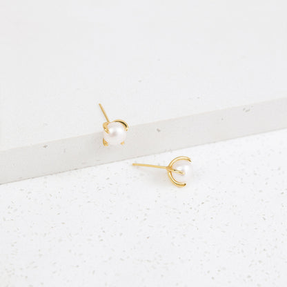 Zoe Pearl Studs