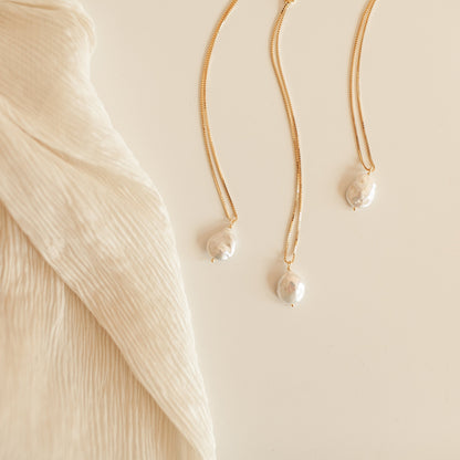 Sadie Pearl Necklace