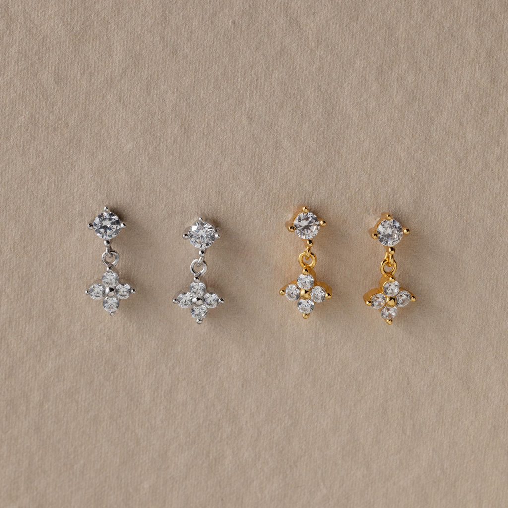 Ivy Flower Flat Back Studs